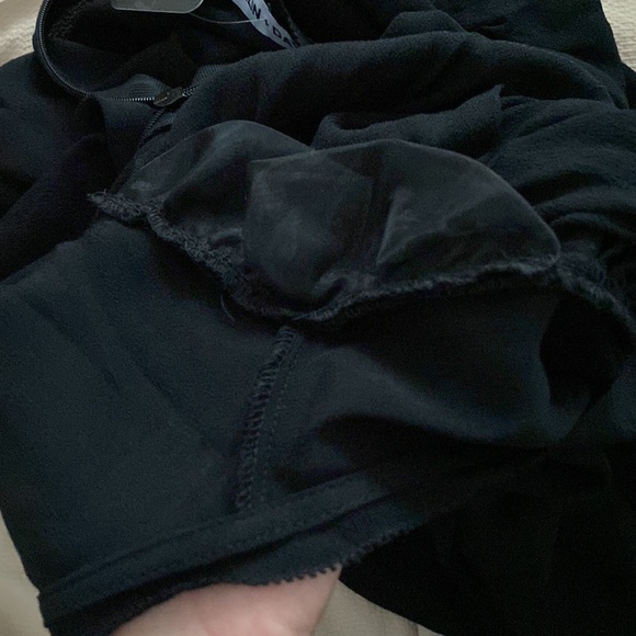 Franklin + Daysi Crepe Puff Sleeve Blouse (NWT) - Picture 7 of 11